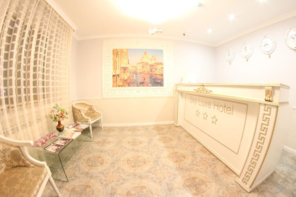 Sky Luxe Hotel Astana Extérieur photo