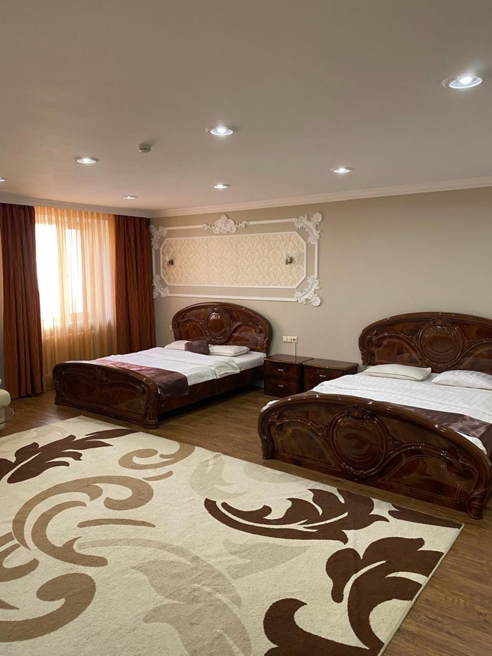 Sky Luxe Hotel Astana Extérieur photo